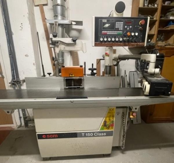 Tilting Spindle Moulder, very well equipped
