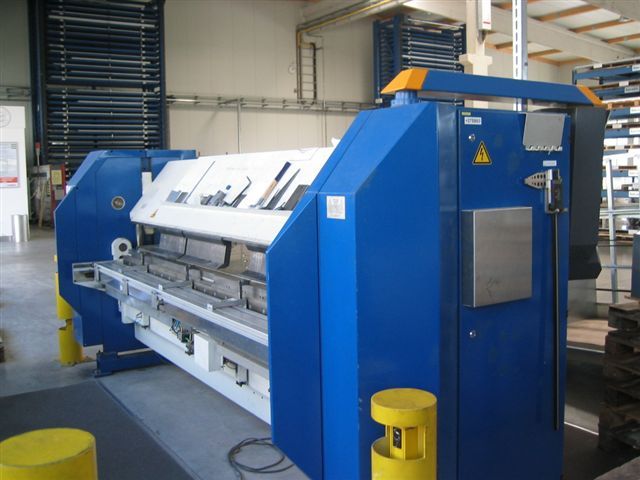 CNC Schwenkbiegemaschine (3.200 x 3 mm)