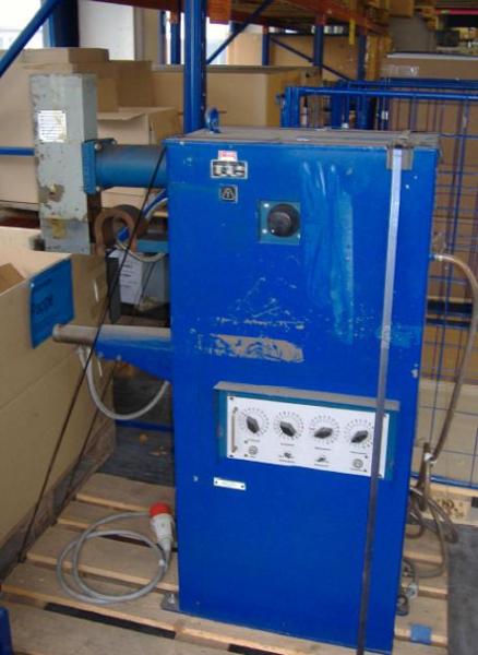 2 x spot welding machines (32 kVA)