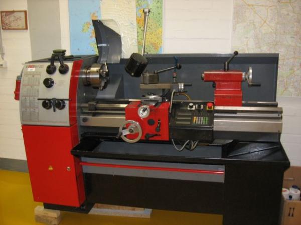 Conv. lathe (1.000 mm) + digital display