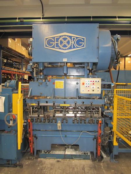 Single column eccentric press (50 tons)