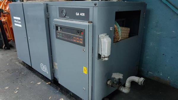 Screw compressor (30 kW / 8 bar)