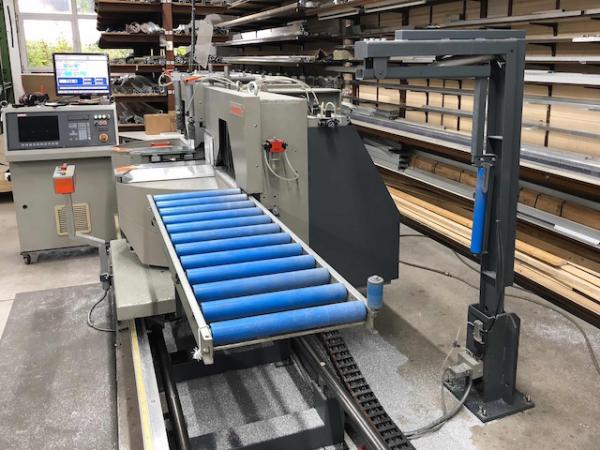 CNC 5-Achsen Doppelgehrungssaege (6 m)