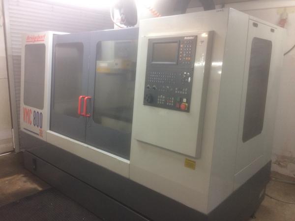 Vert. CNC machining centre  (X: 800 mm)