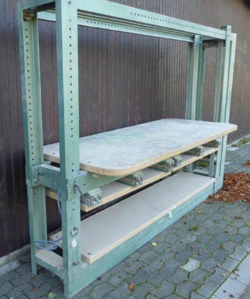 pneumat. Korpuspresse