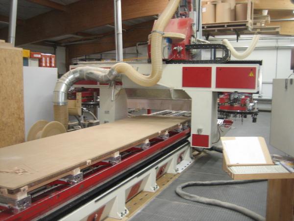 CNC machining center (6.000 x 1.650mm)