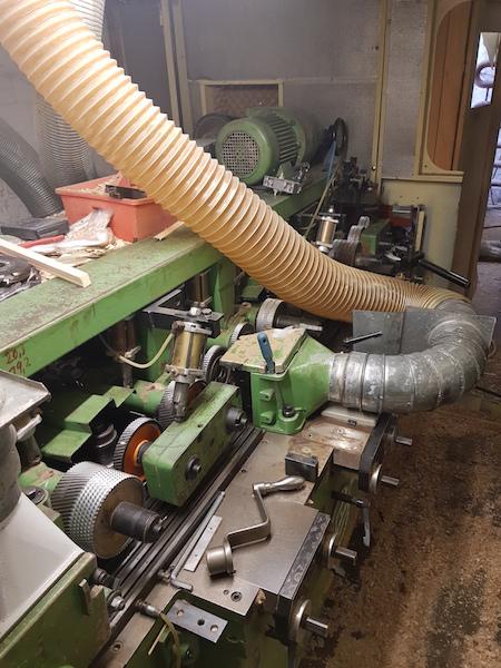 Vierseiten-Hobelmaschine (7 Spindeln)