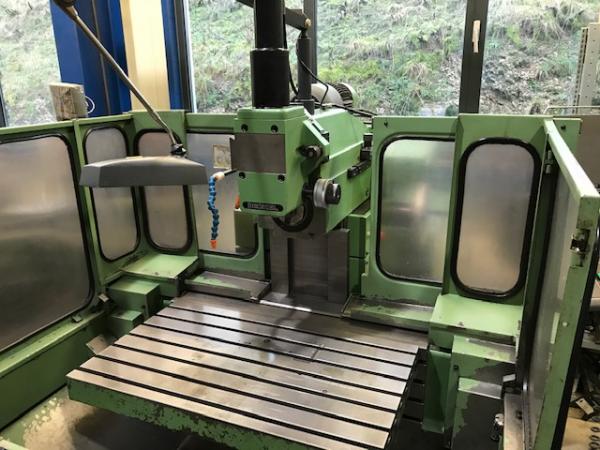 univ. CNC Fraesmaschine (X: 485 mm)
