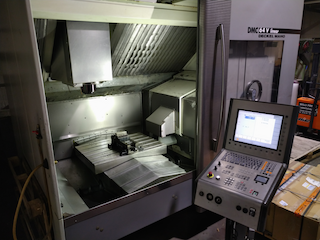 vert. CNC Bearbeitungszentrum (neue Spindel)