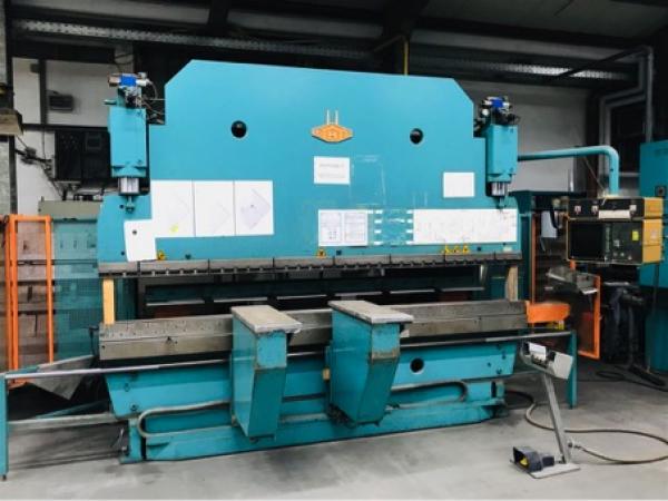 CNC Abkantpresse (110 t)