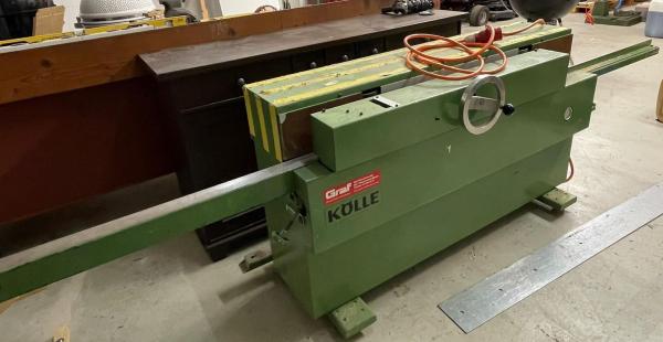 Formatkantenfräsmaschine