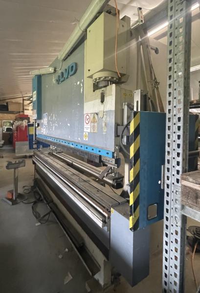 Press brake (110 tons)