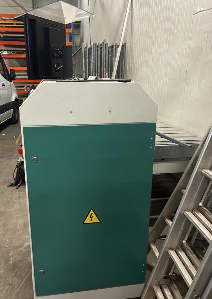 CNC Schwenkbiegemaschine (3.100 x 1,5 mm)