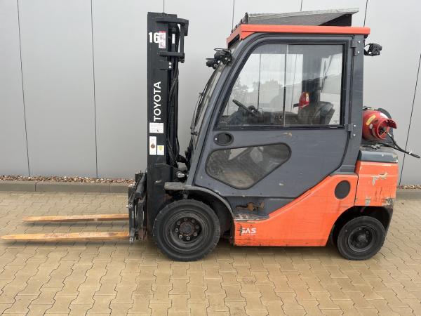 Gas 4-Rad Gabelstapler (2,5 t)