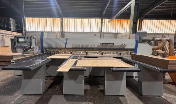 CNC Plattenaufteilsaege (4.200 mm)