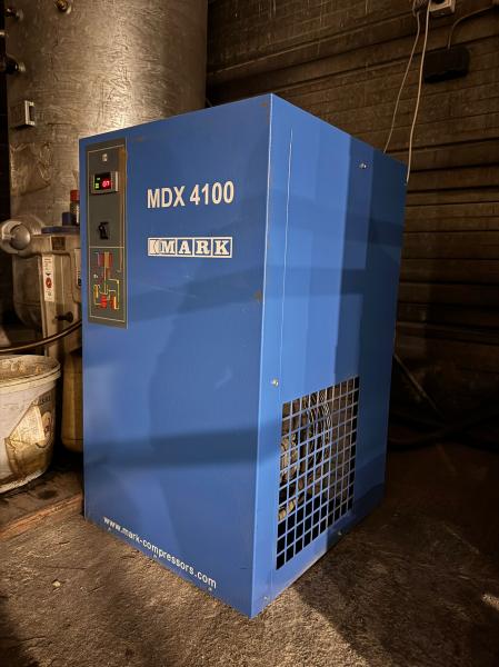 Schraubenkompressor (22 kW) + Trockner