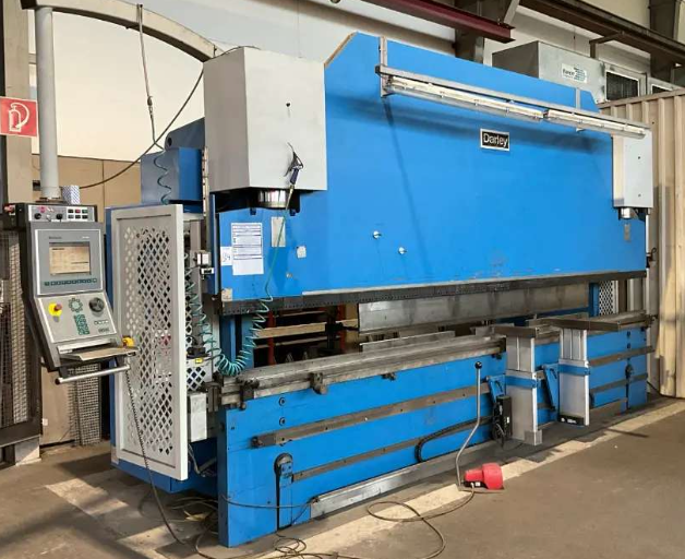 CNC Press Brake (200 tons)