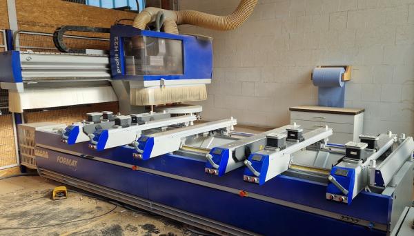 CNC Bearbeitungszentrum (3.550 x 1.680 mm)