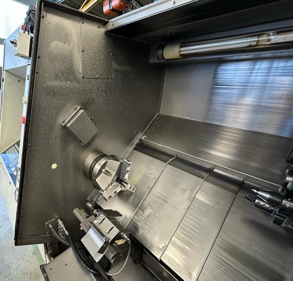 CNC Drehmaschine (240 x 800 mm)
