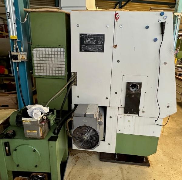 CNC Drehmaschine (240 x 800 mm)