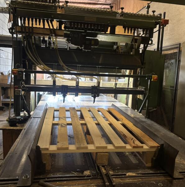 Pallet Nailing Machine